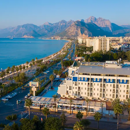 Sealife Family Hotell 5*