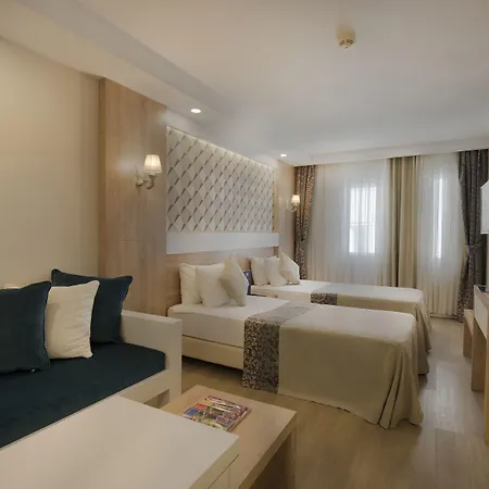 Hotel Sealife Family 5*